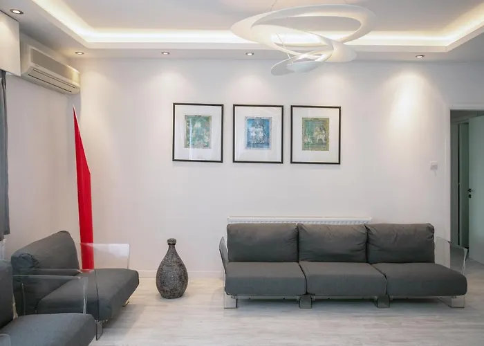 Mayra Seafront Luxury Apartamento Limassol