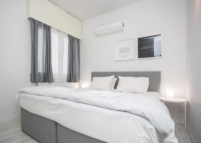 Mayra Seafront Luxury * Limassol