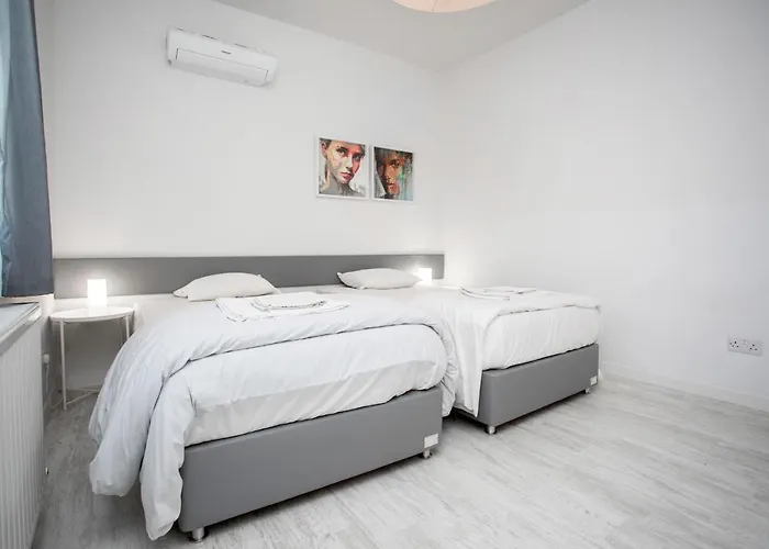 Mayra Seafront Luxury Apartamento *