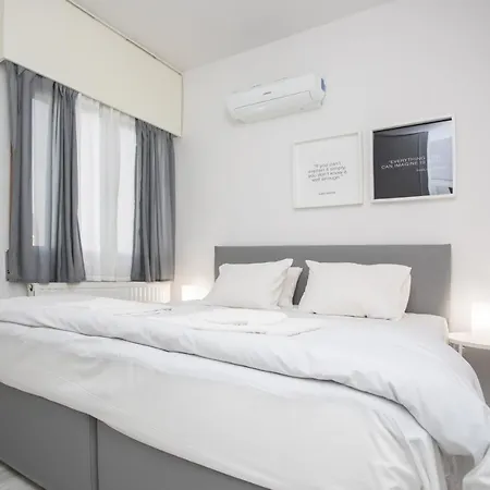 Mayra Seafront Luxury * Limasol