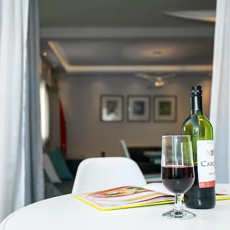 Daire Mayra Seafront Luxury *