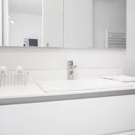 Mayra Seafront Luxury * Limasol