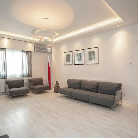 Mayra Seafront Luxury Apartment *