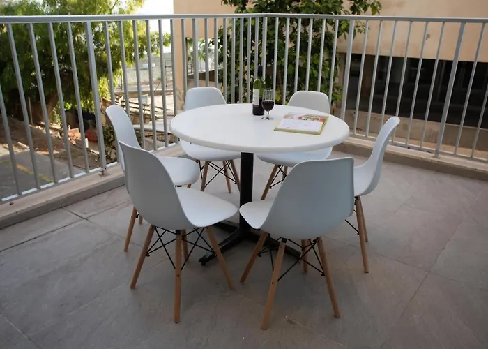 Mayra Seafront Luxury *